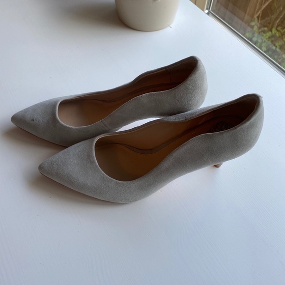 Vince Camuto suede shoes - Picture 2 of 8